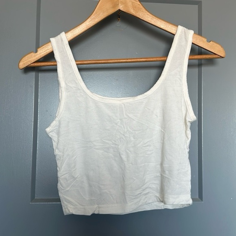 Ribbed crop top